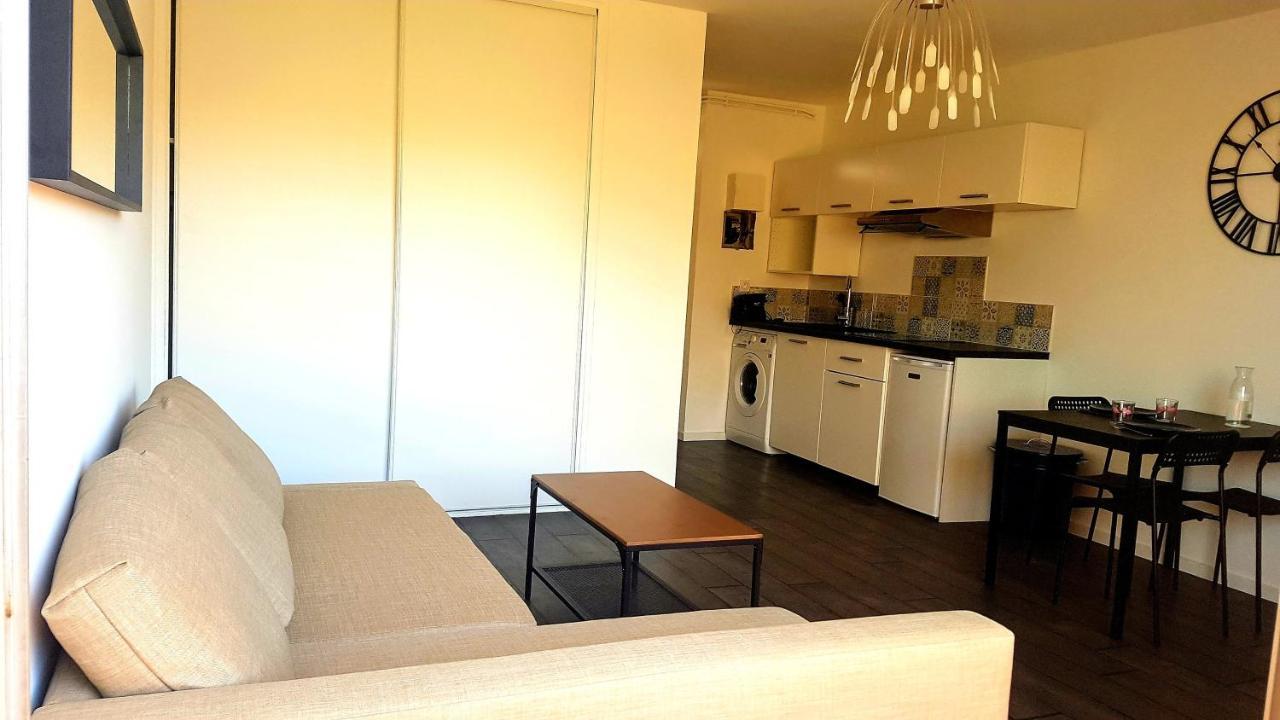 Appartement Studio à Palavas les pieds dans l'eau! Extérieur photo